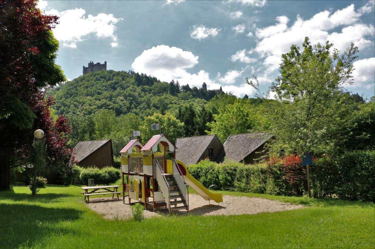 Camping Le Paisserou Najac Eksteriør bilde