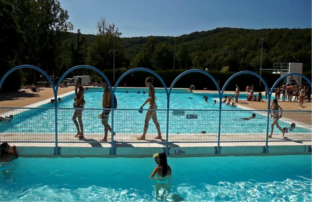 Camping Le Paisserou Najac Eksteriør bilde